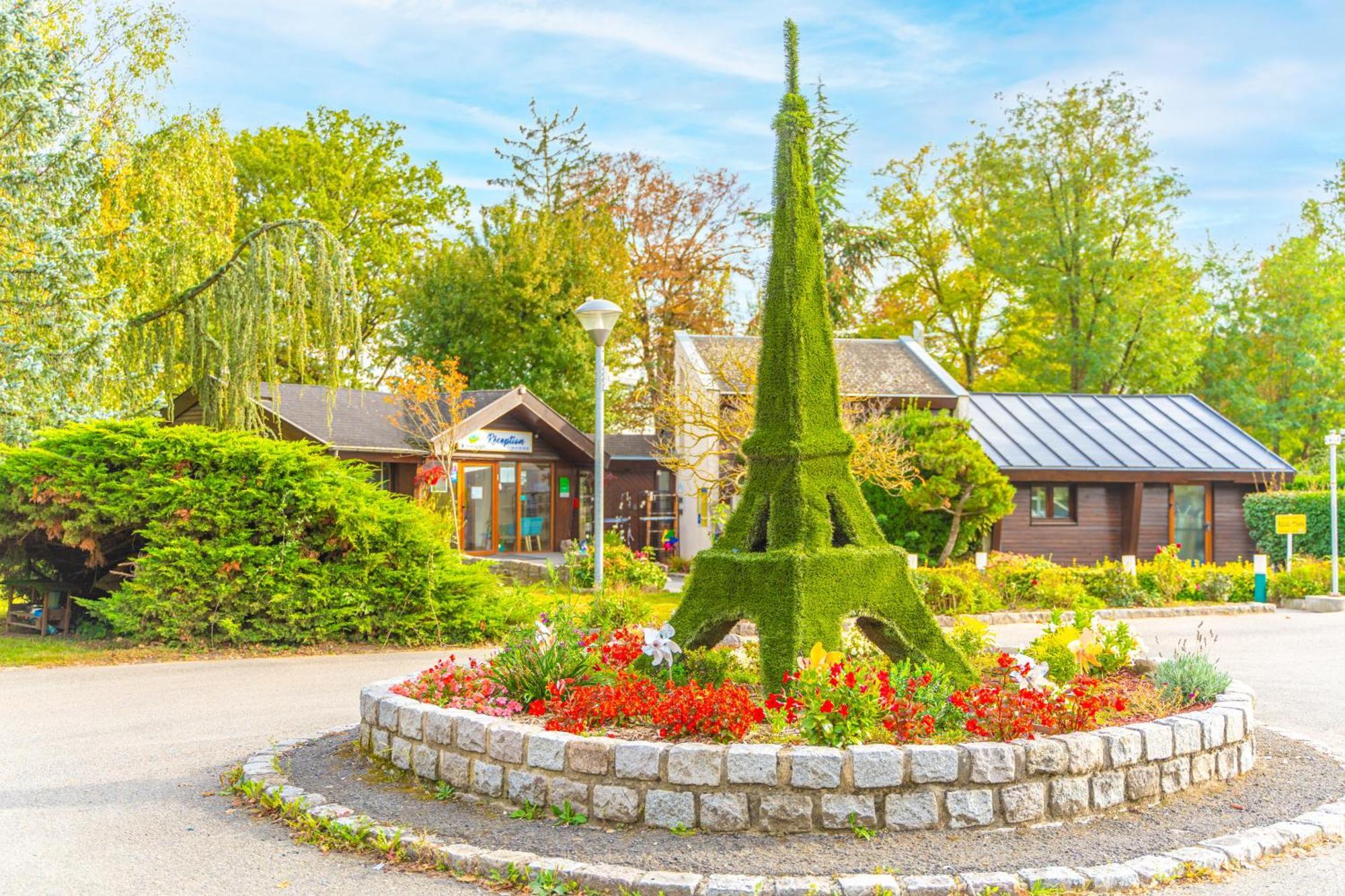 Camping Le Parc De Paris Villevaude Luaran gambar